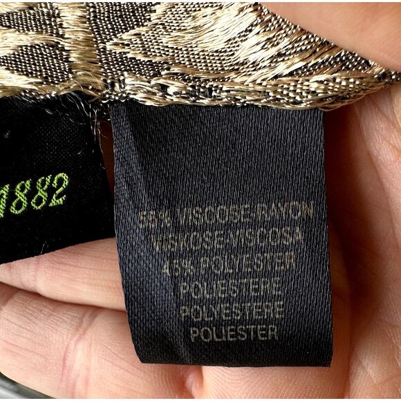 Saldarini Nieman Marcus Italian Woven Metallic Gold Wrap Scarf 19 x 70 Polished - Picture 7 of 7